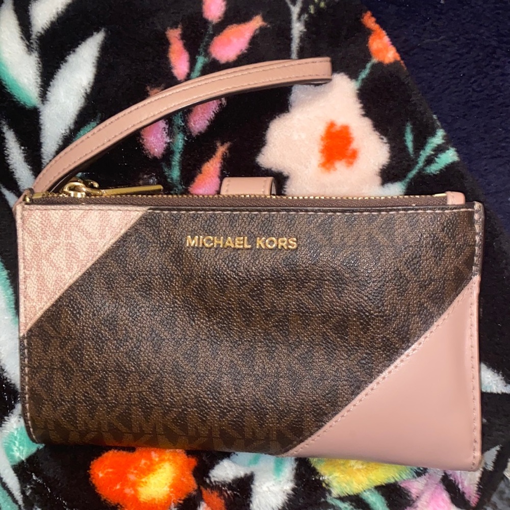 Michael Kors logo wristlet